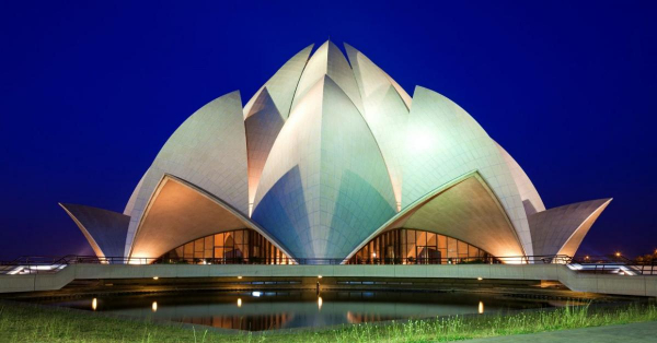 Фантастические здания и где они «обитают»: 12 необычных строений мира Фантастические здания и где они «обитают»: 12 необычных строений мира