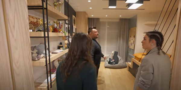 Дом Сергея Жукова — среда обитания лидера «Руки вверх» Дом Сергея Жукова — среда обитания лидера «Руки вверх»