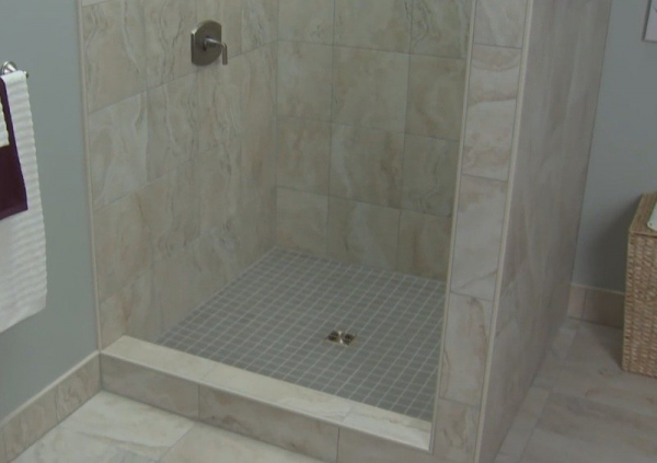 Как сделать сливной трап в душевой Как сделать сливной трап в душевой