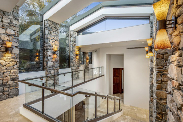 Дом Стивена Сигала: как живет герой боевиков Дом Стивена Сигала: как живет герой боевиков