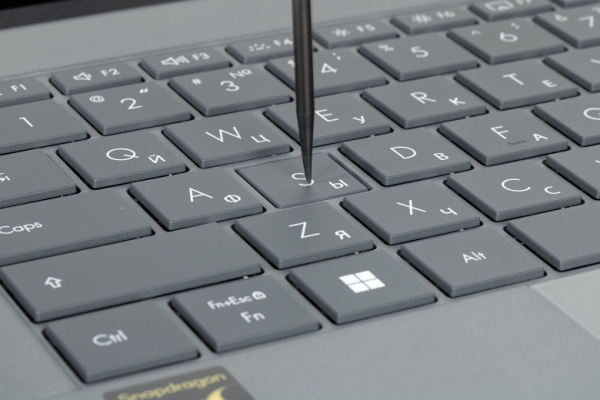 Обзор ноутбука Asus Zenbook A14 UX3407RA на платформе Snapdragon X Elite X1E-78-100