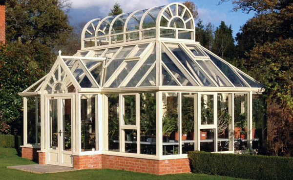 Красивые теплицы в английском стиле: как выбрать подходящую Красивые теплицы в английском стиле: как выбрать подходящую
