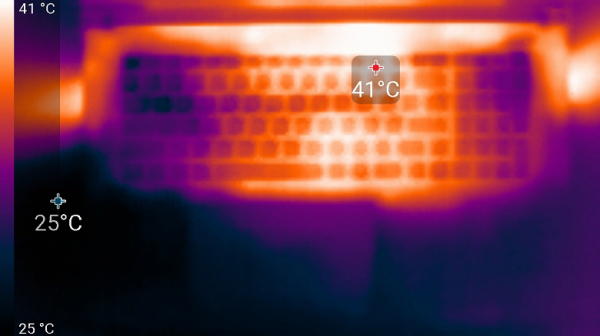 Подставка Evolution LCS-09 RGB для ноутбука до 17 дюймов, с активным охлаждением и красочной подсветкой Подставка Evolution LCS-09 RGB для ноутбука до 17 дюймов, с активным охлаждением и красочной подсветкой