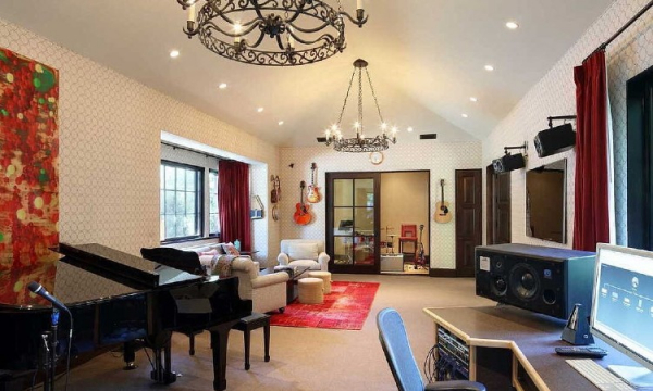 Дом Дуэйна Джонсона: как живет главный герой фильма &laquo;Царь скорпионов&raquo;