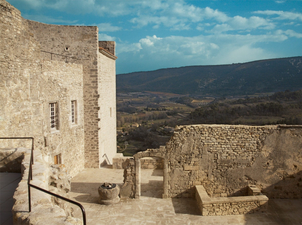 Как жил Пьер Карден: 3 дворца известного кутюрье Как жил Пьер Карден: 3 дворца известного кутюрье