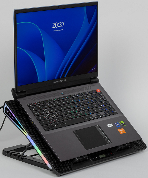 Подставка Evolution LCS-09 RGB для ноутбука до 17 дюймов, с активным охлаждением и красочной подсветкой Подставка Evolution LCS-09 RGB для ноутбука до 17 дюймов, с активным охлаждением и красочной подсветкой