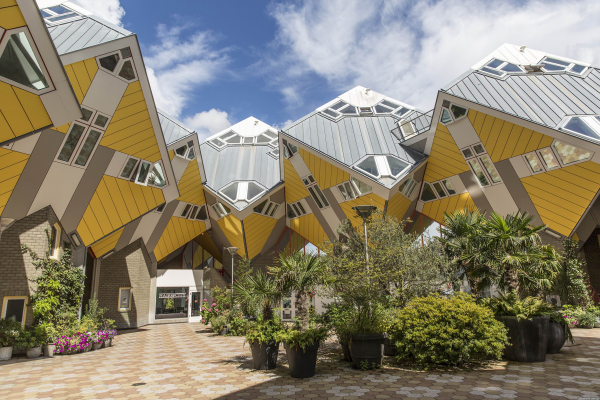 Фантастические здания и где они «обитают»: 12 необычных строений мира Фантастические здания и где они «обитают»: 12 необычных строений мира