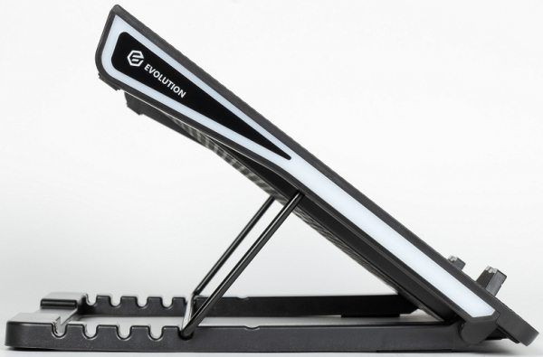 Подставка Evolution LCS-09 RGB для ноутбука до 17 дюймов, с активным охлаждением и красочной подсветкой Подставка Evolution LCS-09 RGB для ноутбука до 17 дюймов, с активным охлаждением и красочной подсветкой