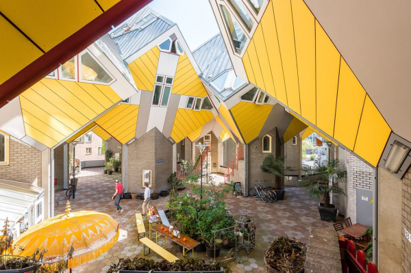 Фантастические здания и где они «обитают»: 12 необычных строений мира Фантастические здания и где они «обитают»: 12 необычных строений мира