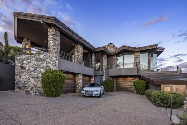 Дом Стивена Сигала: как живет герой боевиков Дом Стивена Сигала: как живет герой боевиков