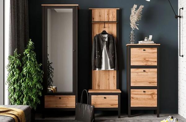 Зеркальная стена в прихожей Зеркальная стена в прихожей