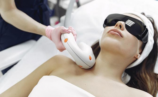 Лазерная шлифовка: безопасный путь к идеальной коже Лазерная шлифовка: безопасный путь к идеальной коже