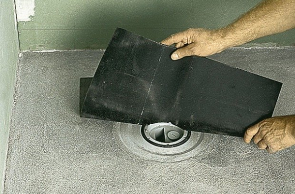 Как сделать сливной трап в душевой Как сделать сливной трап в душевой