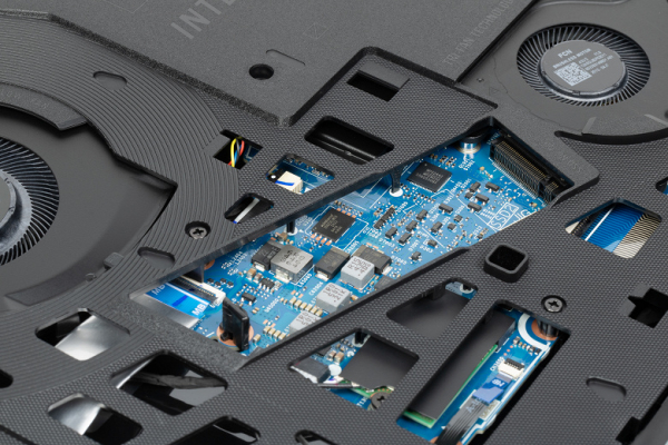 Обзор игрового ноутбука Asus ROG Strix Scar 18 G835LX с Intel Core Ultra 9 275HX и Nvidia GeForce RTX 5090 Laptop Обзор игрового ноутбука Asus ROG Strix Scar 18 G835LX с Intel Core Ultra 9 275HX и Nvidia GeForce RTX 5090 Laptop