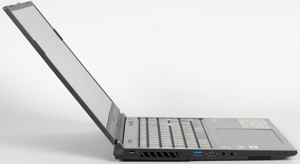 Обзор игрового ноутбука OSiO CyberLine C160i: старшая модель нового российского бренда