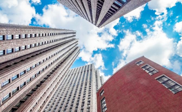 Застройщики-авантюристы надули &laquo;индикатор пузыря&raquo; до предела, но цены не снижают